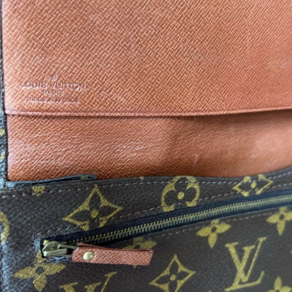Louis Vuitton Rabat 23 Clutch-EUC - Picture 12 of 14